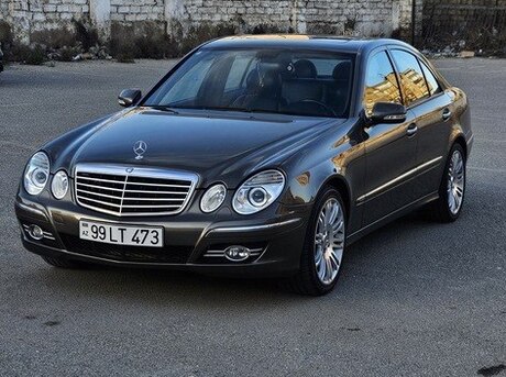 Mercedes E 230