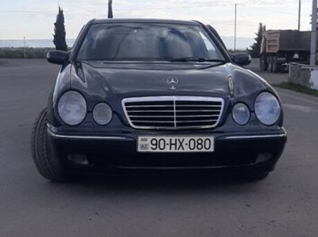 Mercedes E 320