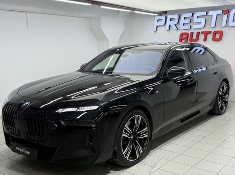 BMW i7