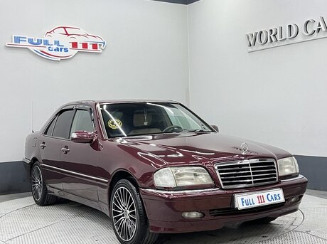 Mercedes C 200