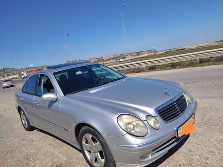 Mercedes E 220