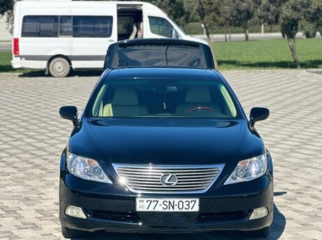 Lexus LS 460