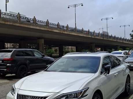 Lexus ES 300h
