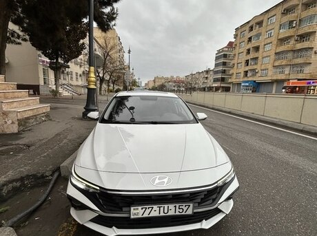 Hyundai Elantra
