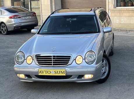 Mercedes E 240