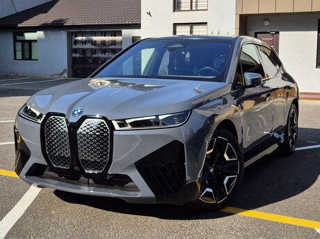 BMW iX