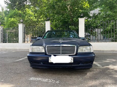 Mercedes C 240
