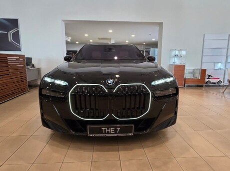 BMW 750e