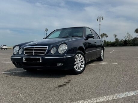 Mercedes E 220