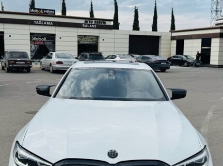 BMW 330