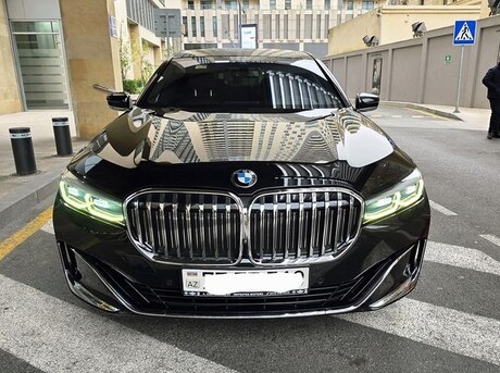 BMW 740