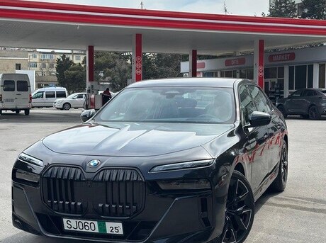BMW 740