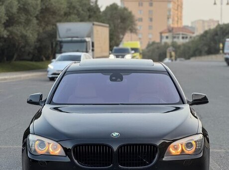 BMW 750