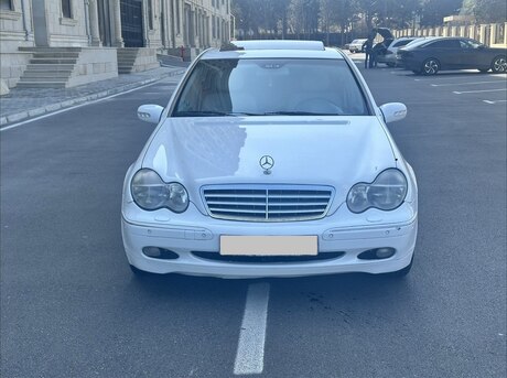 Mercedes C 240