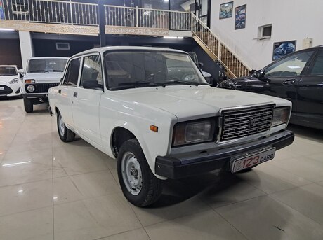 LADA (VAZ) 2107