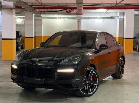 Porsche Cayenne GTS Coupe 2020
