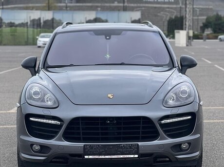 Porsche Cayenne GTS