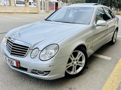 Mercedes E 220