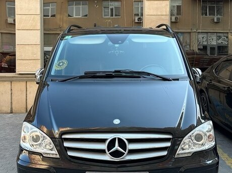 Mercedes Viano