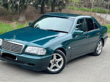Mercedes C 180