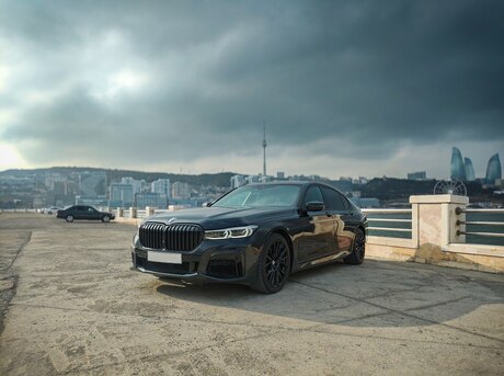 BMW 740