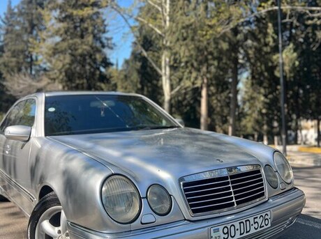 Mercedes E 280
