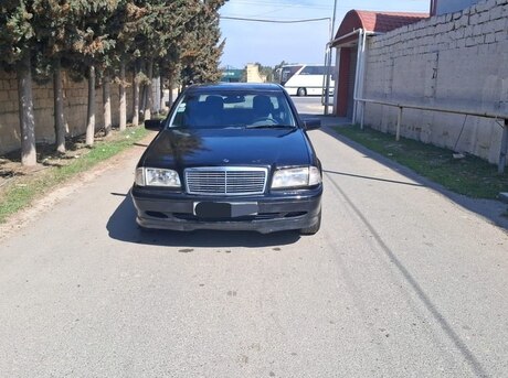 Mercedes C 230