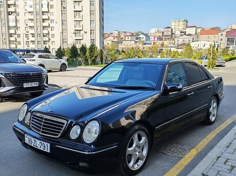 Mercedes E 320