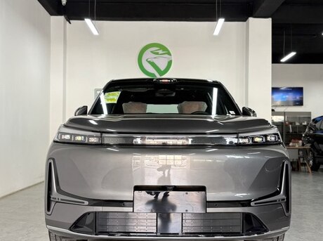 Geely Galaxy M9