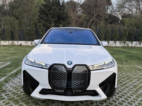 BMW iX