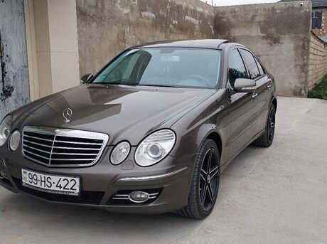 Mercedes E 220