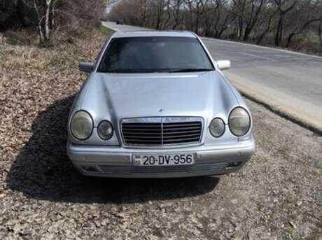 Mercedes C 230