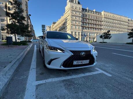 Lexus ES 300h
