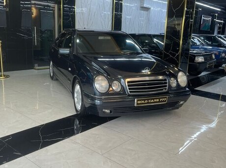 Mercedes E 200
