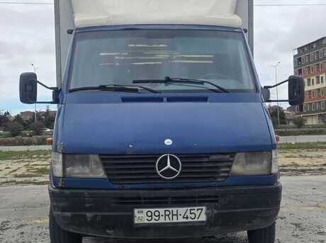 Mercedes Sprinter 412