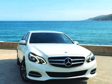 Mercedes E 220
