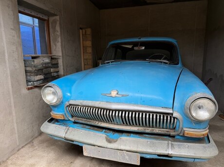GAZ M-21