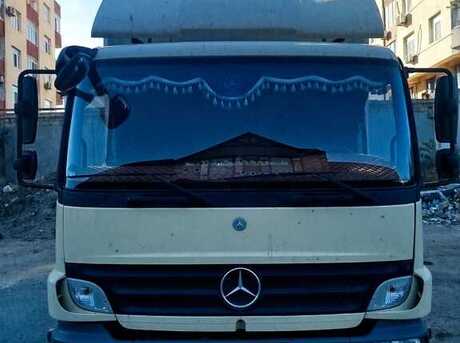 Mercedes Atego 818