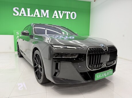 BMW i7