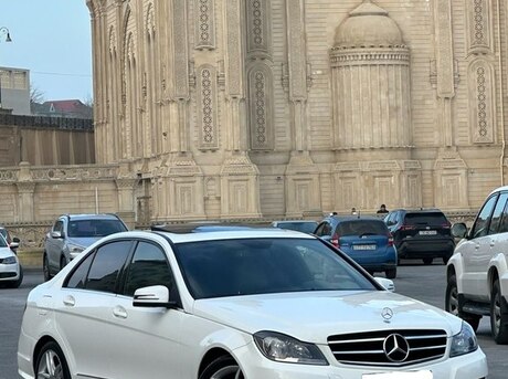 Mercedes C 250