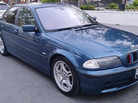 BMW 320