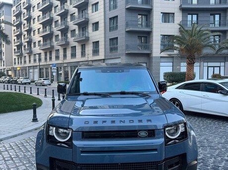 Land Rover Defender 2021