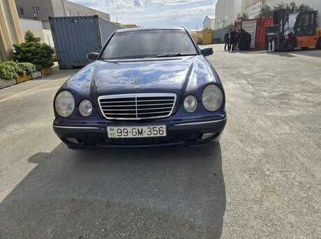 Mercedes E 220