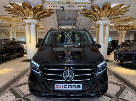 Mercedes V 300