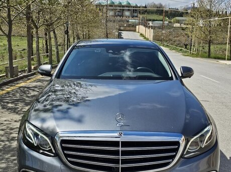 Mercedes E 300