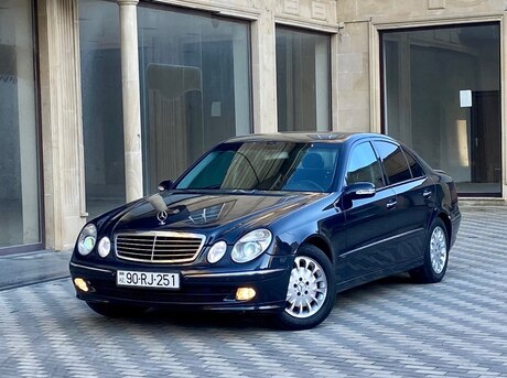 Mercedes E 220