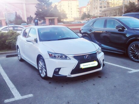 Lexus CT 200h