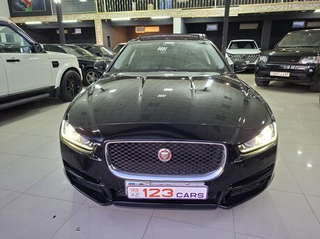 Jaguar XE