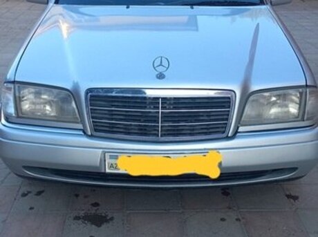 Mercedes C 180