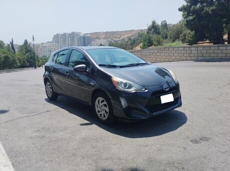 Toyota Prius C